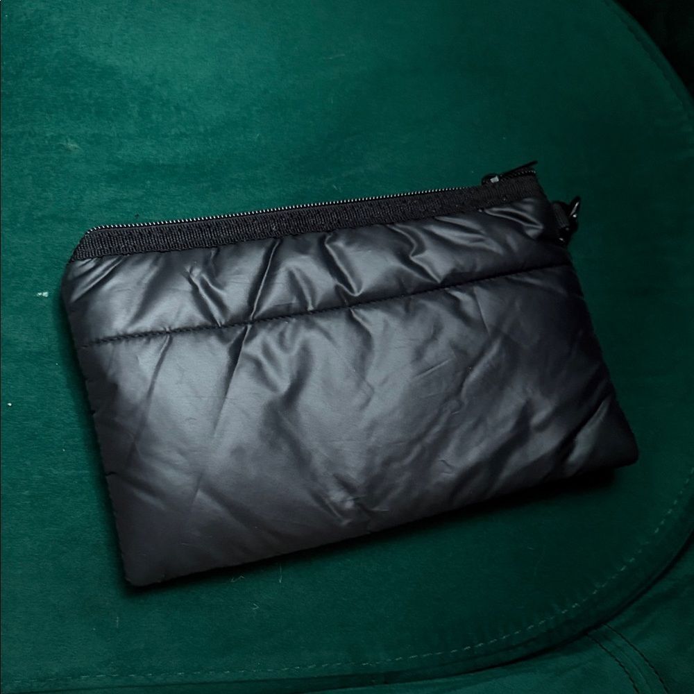Black Quilted Accesory Pouch - BRAND NEW - Soft Packable & Washable Zipper Close